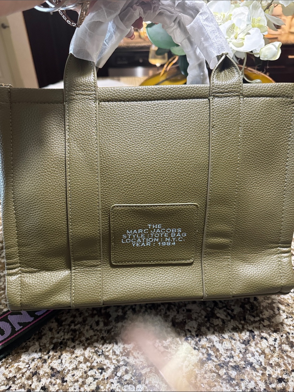 Marc Jacobs Olive Green Pebbled Leather Tote with Snoopy Strap - Picture 3 of 4